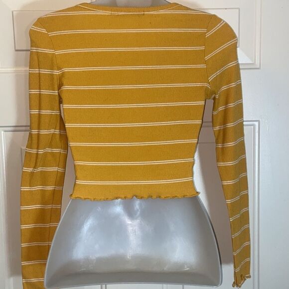 Rhapsody Mustard Yellow Blouse No Label Size Approximately S M Stretch - Picture 8 of 8